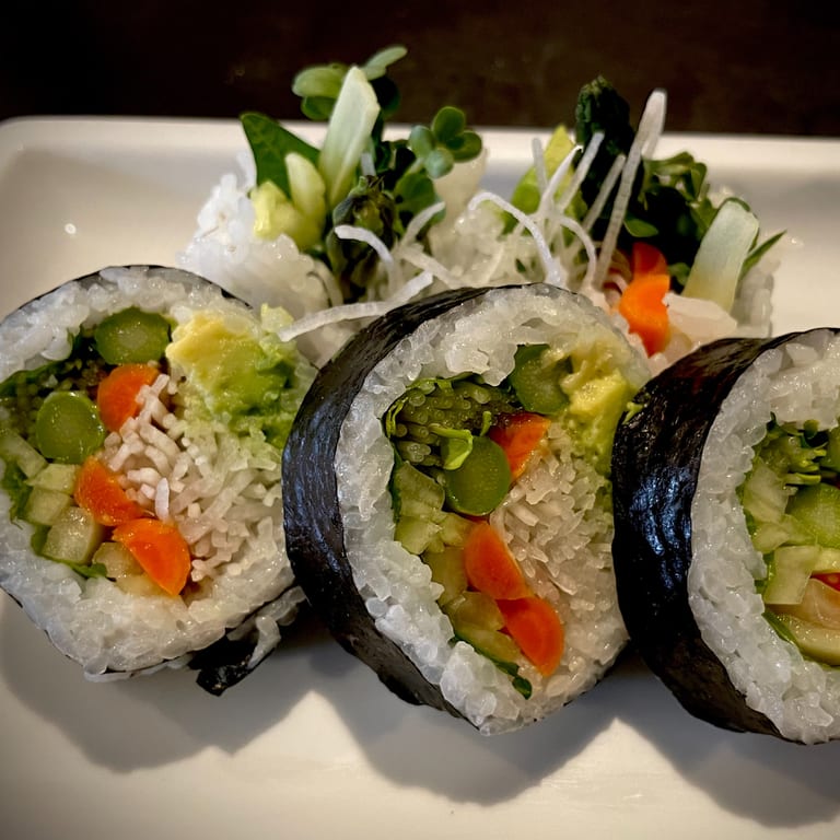 Savor Our Vegetable Roll