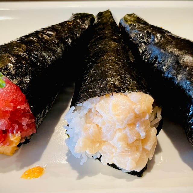 118. Ladies' Set---3 Choices of Hand Roll.