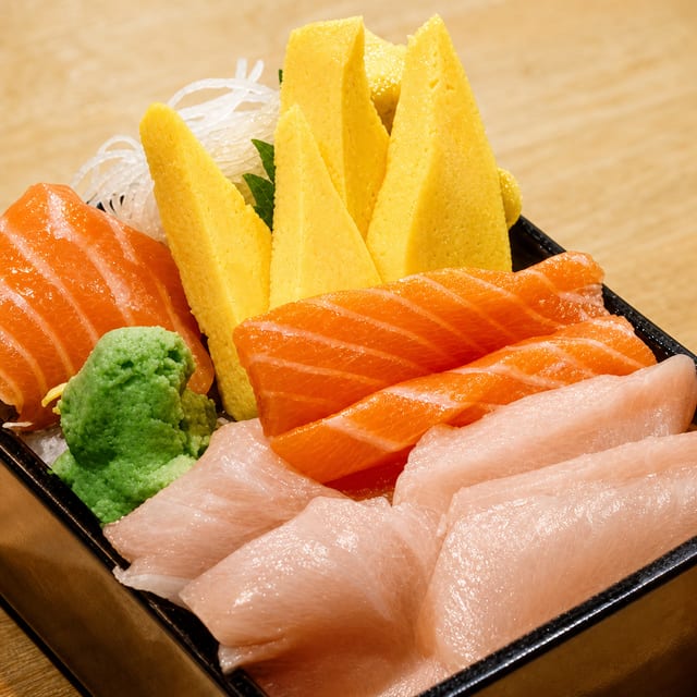 119. Salmon Hamachi Bowl.